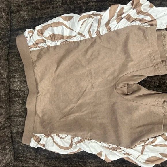 Brown and White Ruffle Shorts - Picture 3 of 3